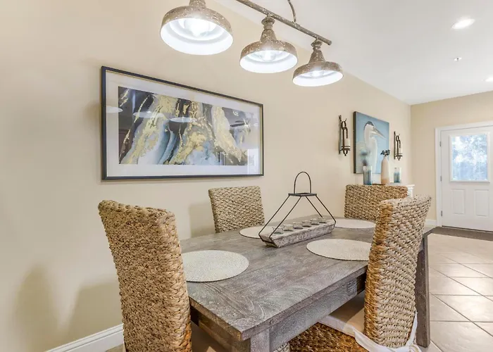 Laguna Breeze C By Collection