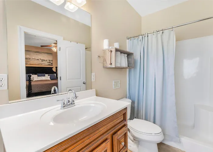 Laguna Breeze C By Collection