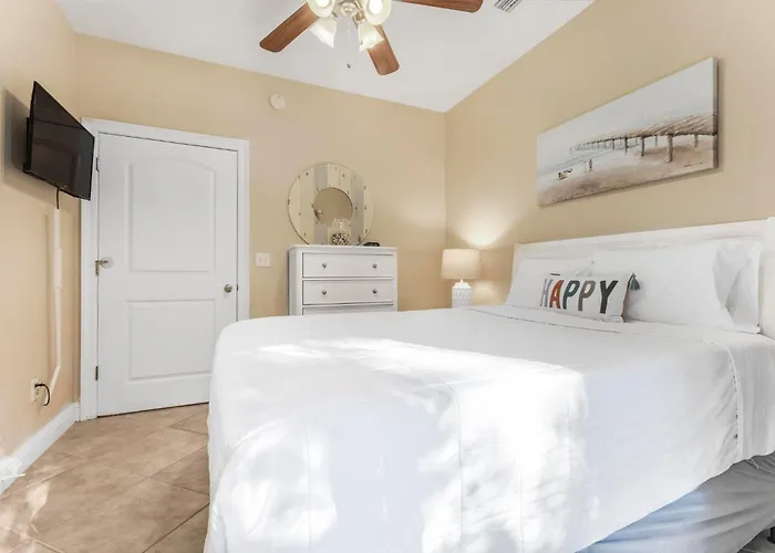Laguna Breeze C By Collection Apartment